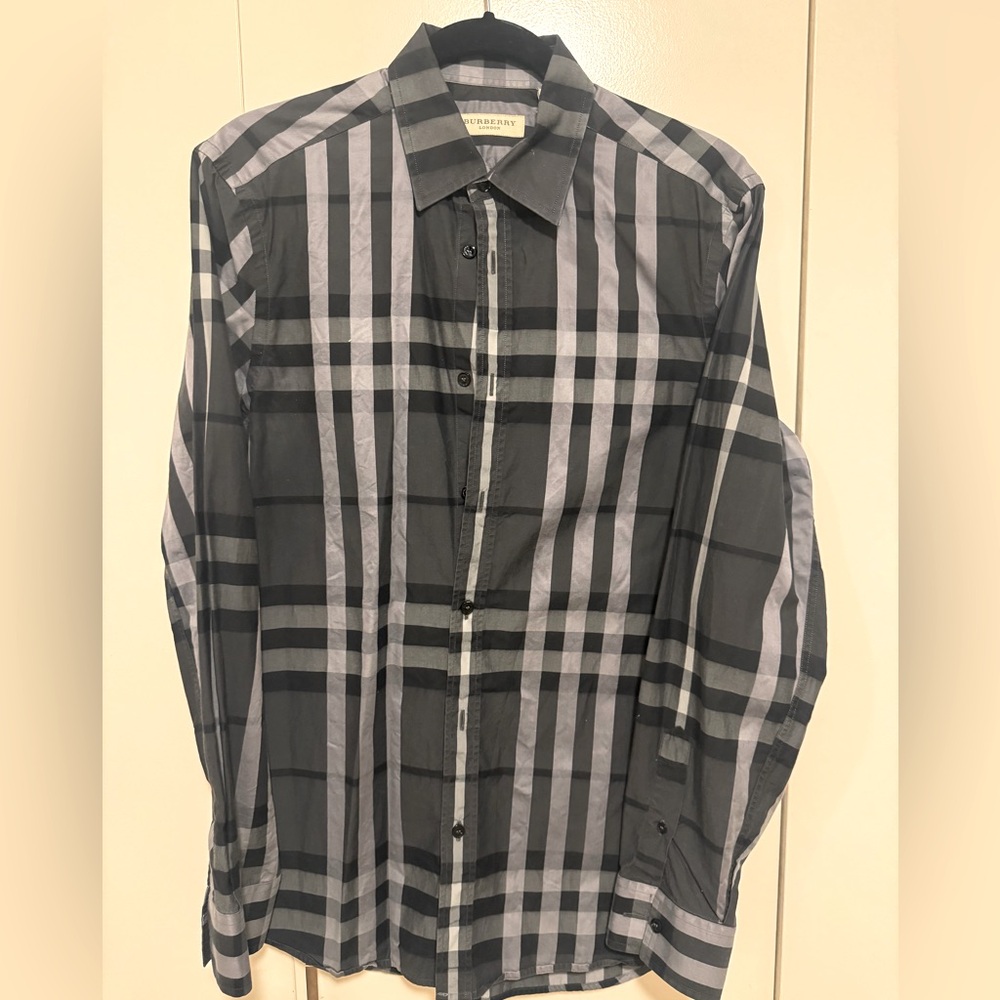 Burberry Men’s Check Plaid Button-Up Shirt – Timeless Elegance